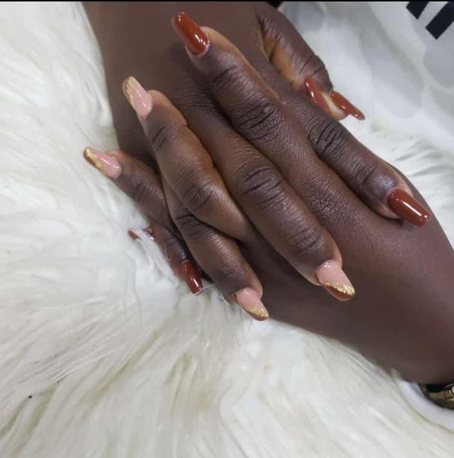 Classy tips with gel polish